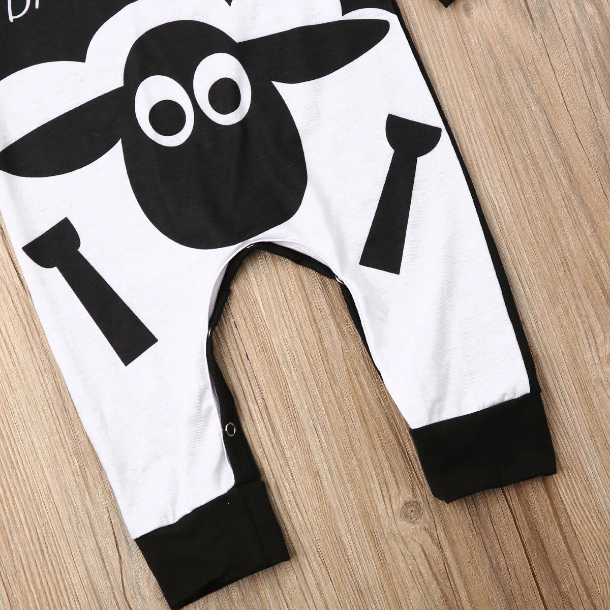 Boys And Girls Sheep Rompers - ONLY 1 LEFT !!!