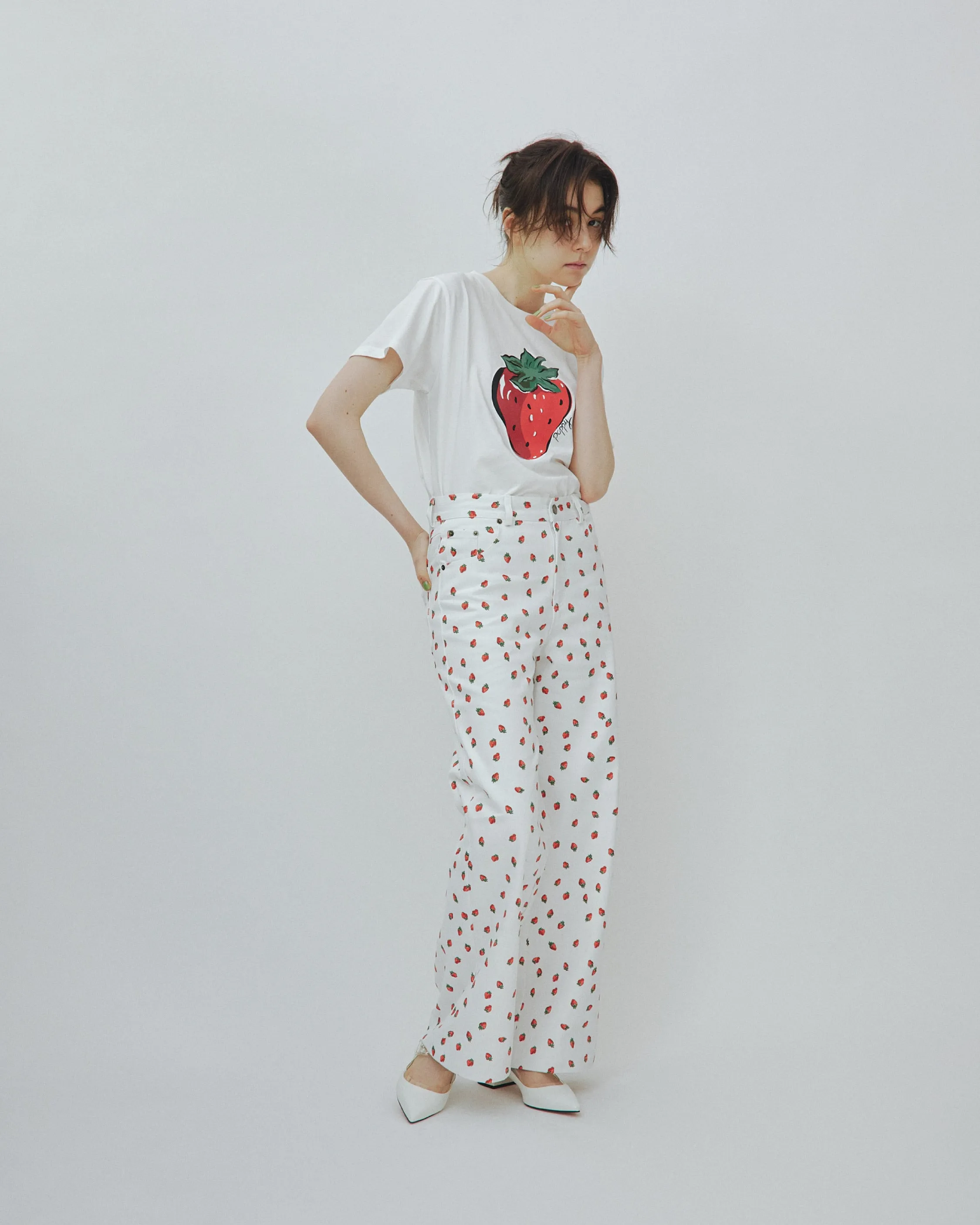 Strawberry denim pants (White)